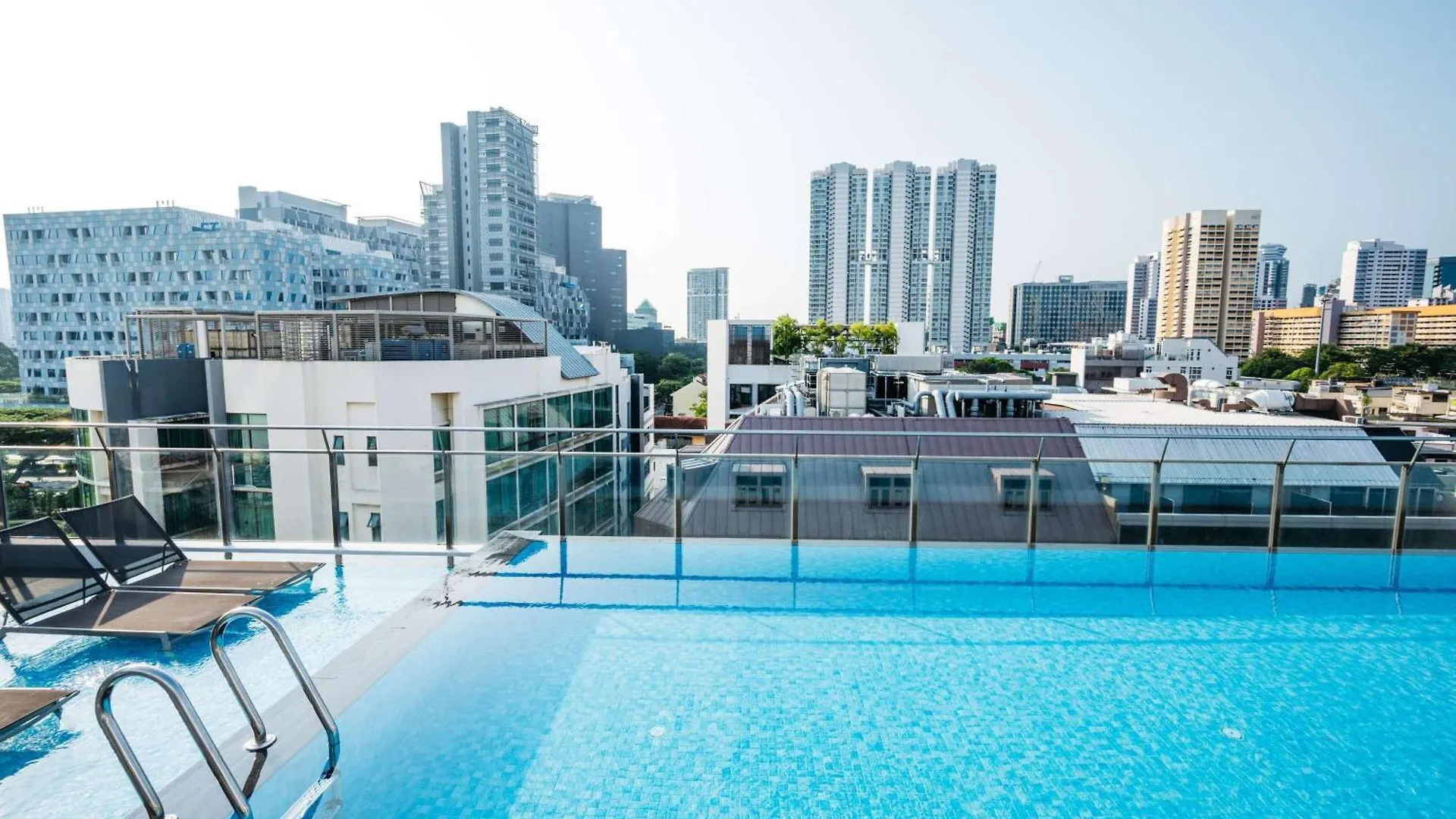 Отель Mercure Singapore Tyrwhitt